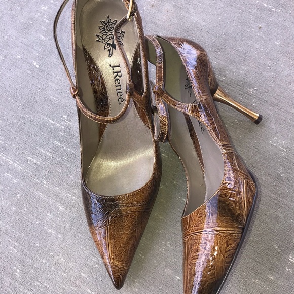J. Reneé Heels - Picture 3 of 8